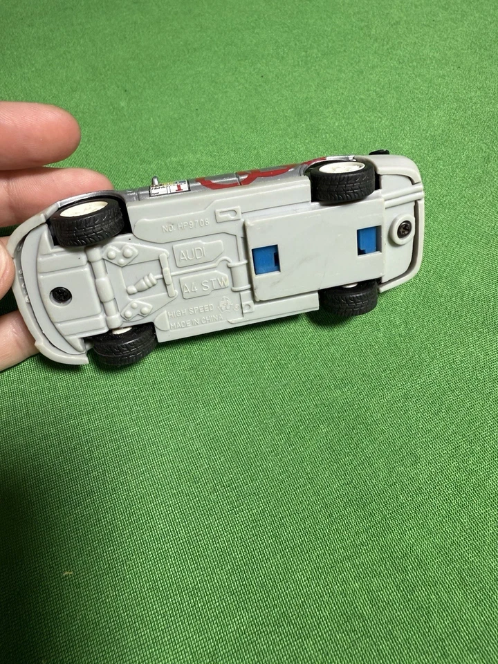 Высокоскоростной Audi A4 STW, масштаб 1:43 литой 9708 серебро РЕДКИЙ - Изображение 4 из 4