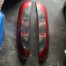 VAUXHALL CORSA C PASSENGER & DRIVERS SIDE REAR LIGHTS LAMP SET PAIR 2001-2006