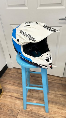 #ad troy lee desighn yamaha factory helmet $100.00
