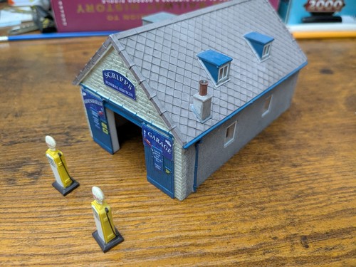 44-0156 - Bachmann - Goathland Garage | Condition: New