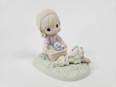 Precious Moments 2007 It Only Takes A Moment To Show You Care CC790001 Girl Bird