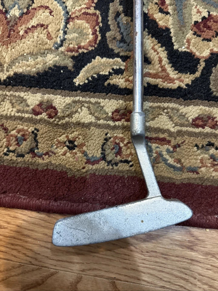 John Daly Vintage Golf Putter Right Handed 34” RH Steel Shaft Original EUC - Image 4 of 4