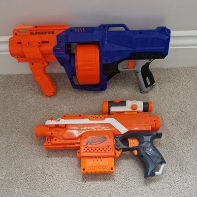 NERF N-Strike Elite Stryfe mit Zielfernrohr motorisiert UND NERF Surgefire Gun