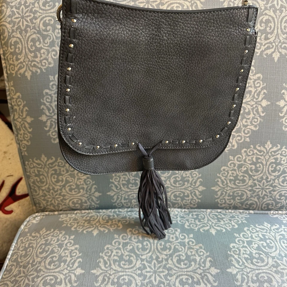 Steve Madden Gris Oscuro Sillín Bandolera Borla Cartera Patrón Correa de Guitarra Foto 3 de 4