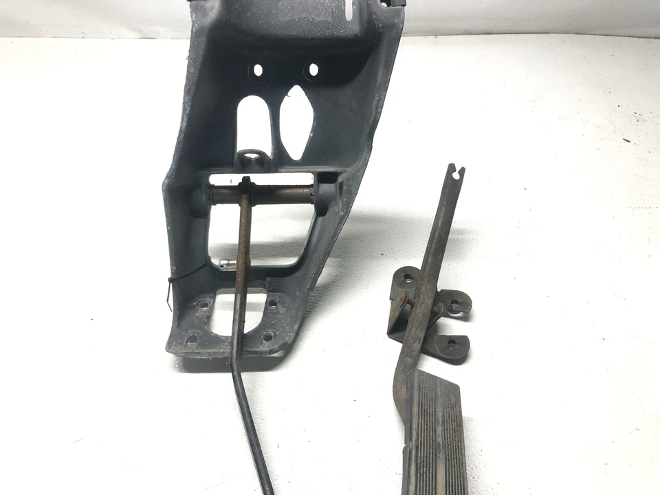 1989 Ford F250 Fuel Accelerator Pedal Brake Pedal Set Assembly Oem Foto 4 de 4