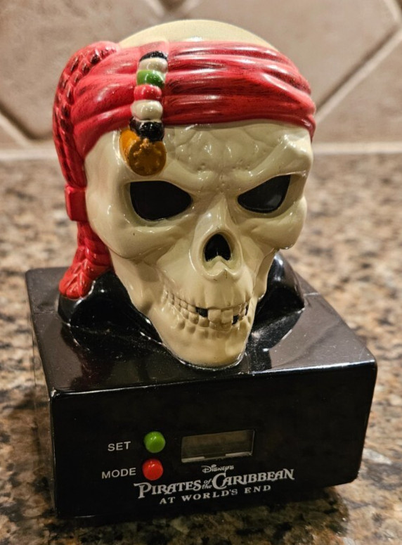 Disney's PIRATES of the CARIBBEAN At World's End Skull Alarm Clock Works!