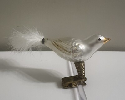 Department 56 Blown Glass Clip On White Feather Tail BIRD Christmas Ornament