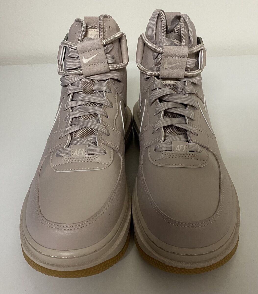 Size 9.5 - Nike Air Force 1 Utility 2.0 High Arctic Pink Gum Size 9.5 - Nike Air Force 1 Utility 2.0 High Arctic Pink Gum