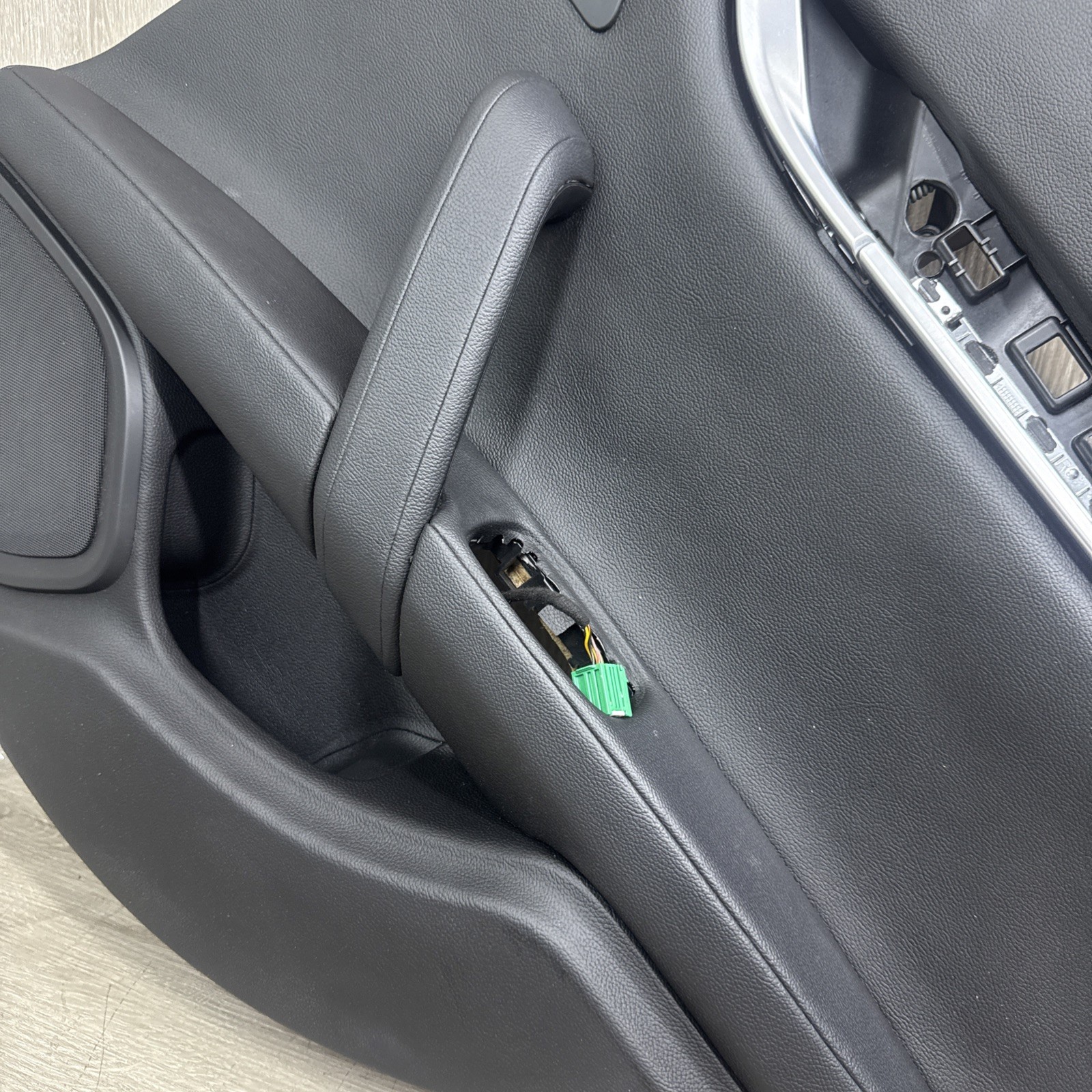✅ MASERATI GHIBLI REAR RIGHT SIDE INTERIOR DOOR PANEL TRIM COVER OEM 2014-2020