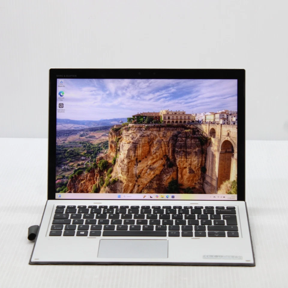 HP Elite X2 1013 G3 Windows 11 13" Laptop Intel i5 8250U 8GB 256GB SSD Cracked - Image 2 of 4