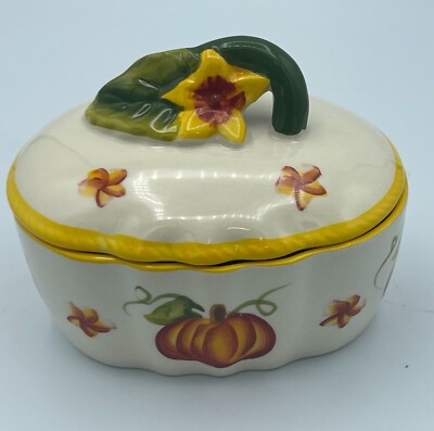 Temptations bakeware 10 ounce Fall with pumpkins Seasonal Oven,dish,Micro safe