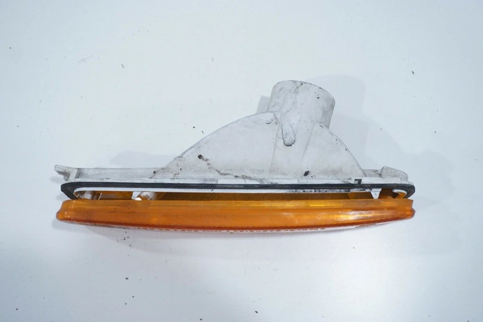 Lente de señal de pasajero parachoques delantero Honda Civic Hatchback 1988-1991 OEM Foto 4 de 4