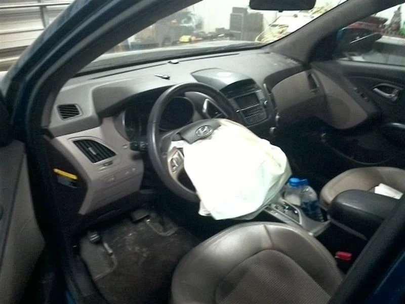 Driver Front Seat Bucket Cloth And Leather Fits 10-15 TUCSON 10154842 - Image 4 of 4