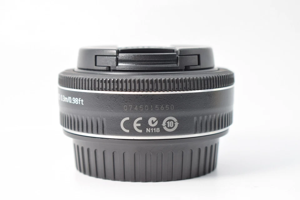 Lente gran angular Canon EF 40 mm F/2,8 STM negra AF Pancake [casi como nueva] #1738 Foto 4 de 4