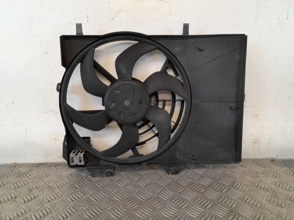CITROEN DS3 Mk1 2009-2016 Radiator Fan Shroud Assembly - Image 2 of 4