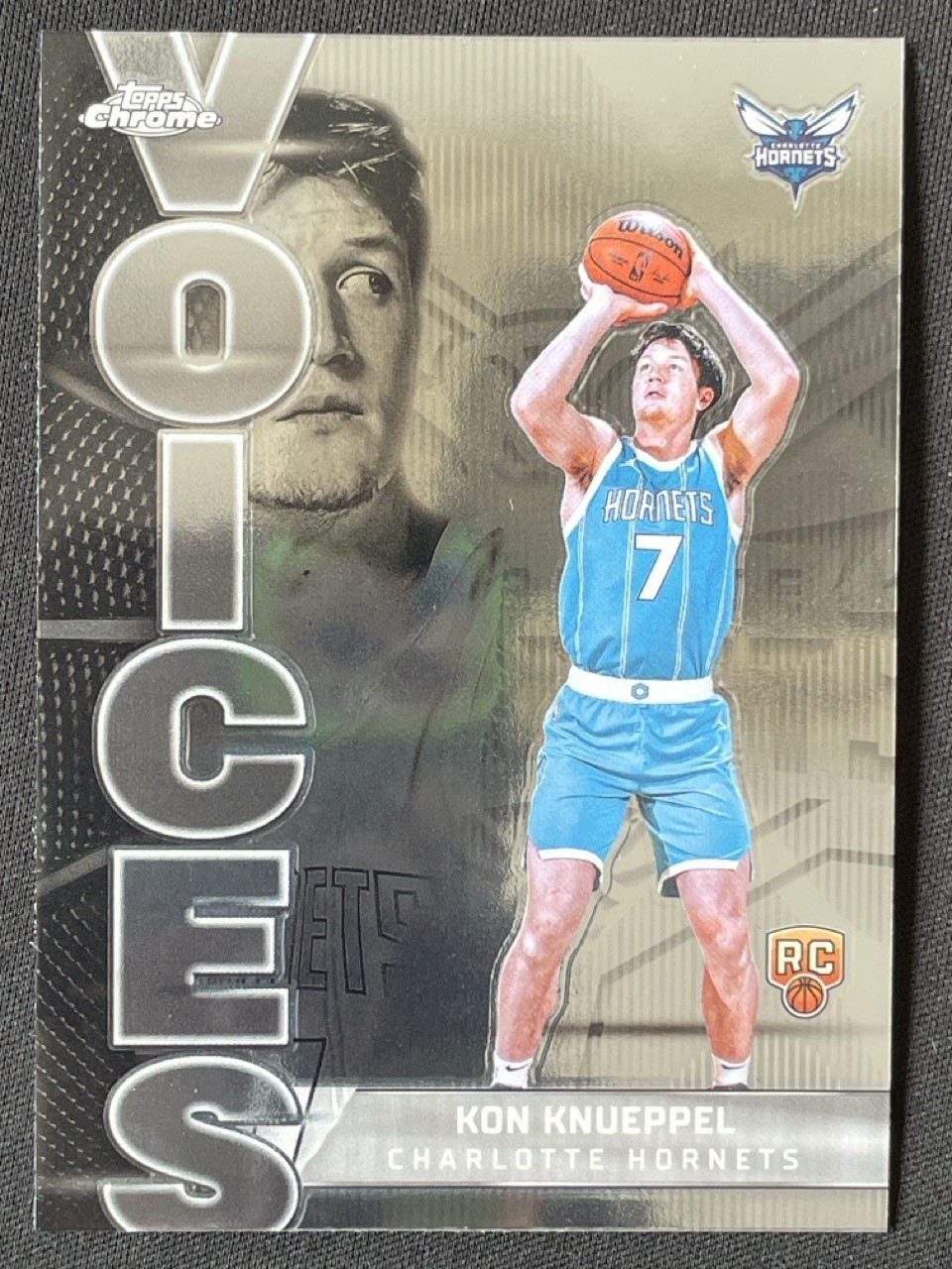 Kon Knueppel 2025-26 Topps Chrome Voices RC #VS-9 -s6e