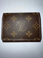 Louis Vuitton Envelope Card Holder Leather Used no scratches or odor
