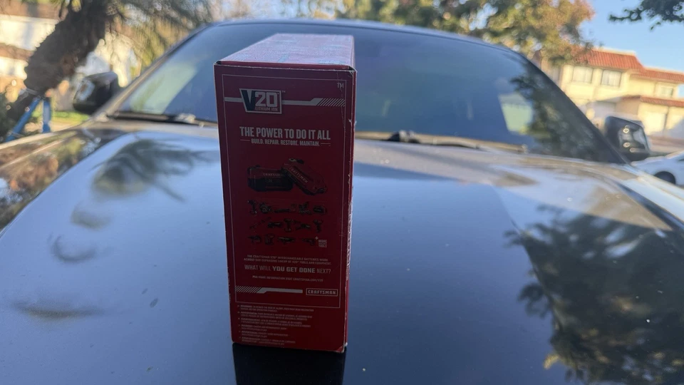 Totalmente Nuevo y Sellado - Kit Taladro/Destornillador Inalámbrico CRAFTSMAN V20 1/2” Foto 2 de 4