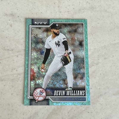 2026 Topps Series 1 NY Yankees Devin Williams Aqua Holofoil Parallel #239 SP