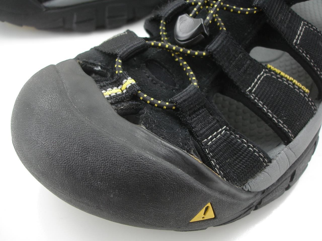 Sandali da trekking Keen uomo 10 5 M Newport H2 neri punta chiusa impermeabili escursionismo