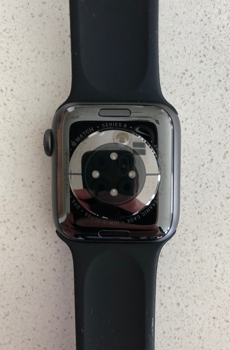 Apple Watch Series 6 Nike 40mm Space Gray - GPS + LTE Cellular