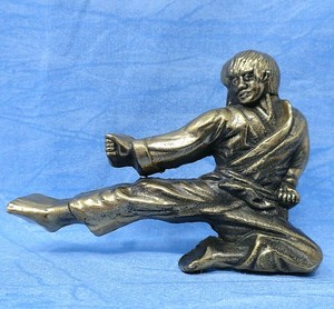 bruce lee belt buckle