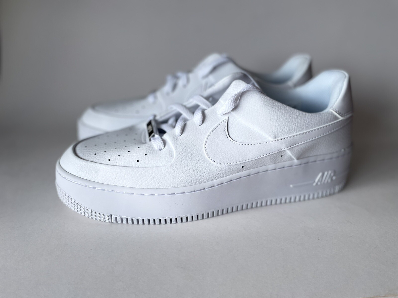 Size 10- Women - Nike Air Force 1 Sage Low Triple White W | eBay