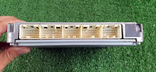 Toyota 4Runner 6 Cyl 2007 89661-35C12 Ecu Ecm oem jdm used 8966135C12 - Picture 4 of 10