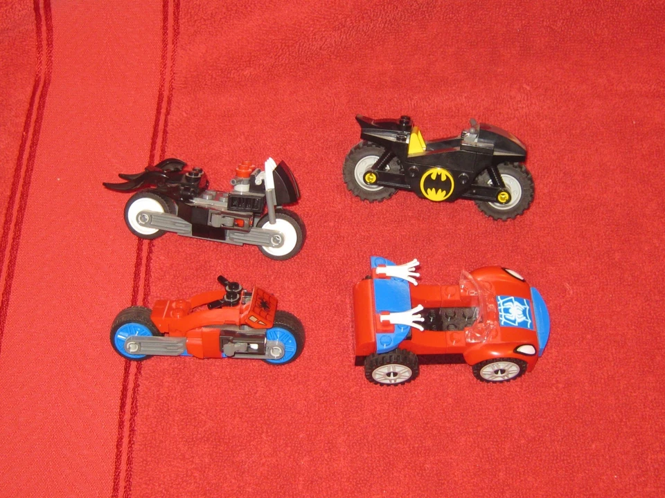 Lego - Super Heroes vehicles lot of 4 No mini figs Batman Spiderman Venom - Image 3 of 3