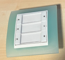 Gira KNX System 55 Tastsensor 2 - 3-Fach mit Controller - Artikel 106300