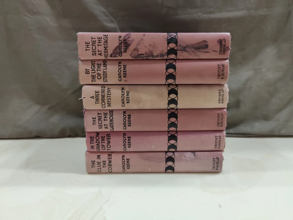 dana girls 1938 era no dustjacket 1, 3-5, 8-9 good-moderate condition - Image 2 of 4