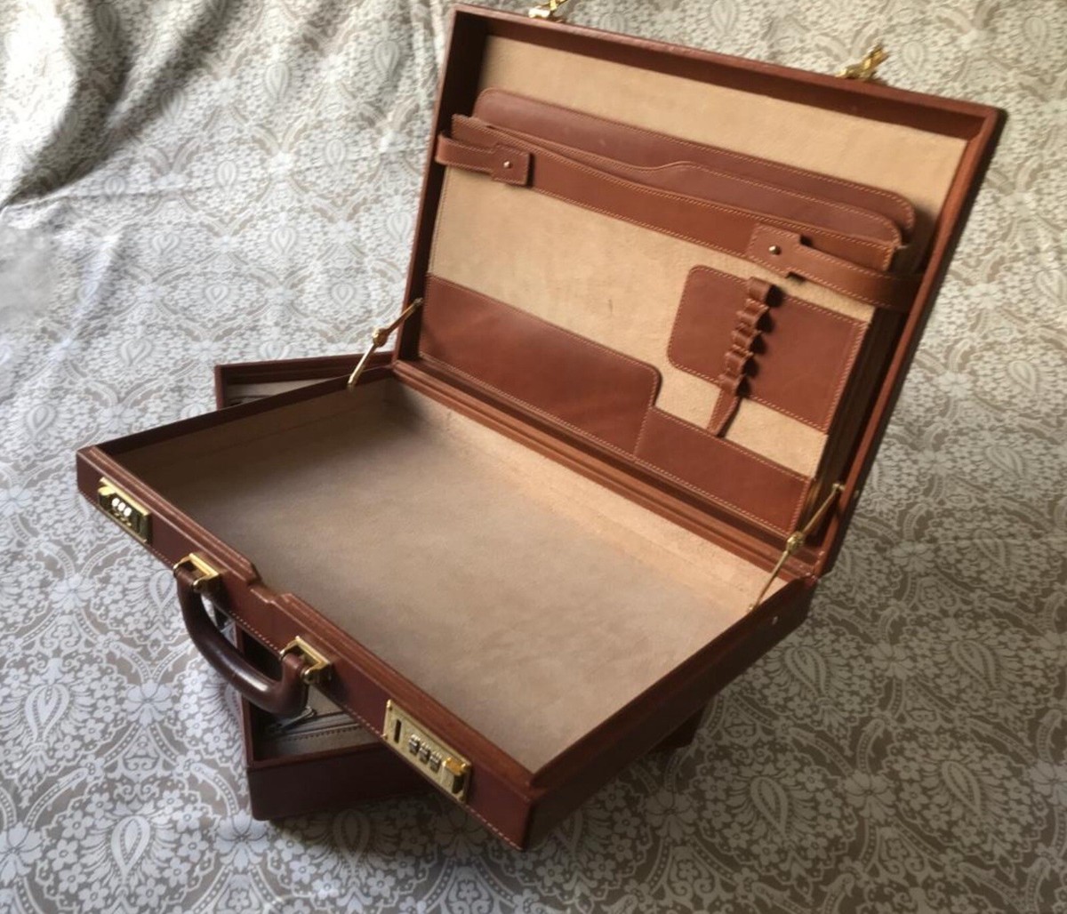 Valigetta da lavoro/pilotina rigida, 24-48 ore, in cuoio, scomparto  staccabile