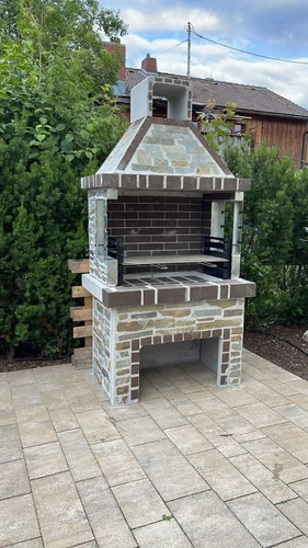 Bildhübscher Steingrill Grillkamin Naturstein  0,90x0.76m auch ohne Verblendung! - Bild 13 von 19