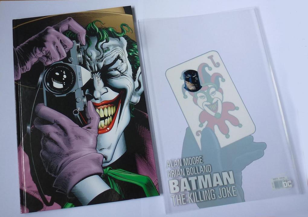 Thumbnail - Batman Deluxe: The Killing Joke | Alan Moore, Brian Bolland | 2017 |
