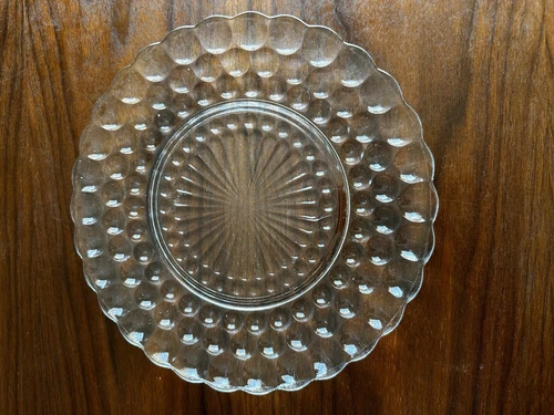 Anchor Hocking Dinner/Luncheon Blue Bubble 9 1/2“ Plate Light Sapphire color