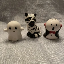 Cracker Barrel Halloween Salt & Pepper Shaker Set Ghost Vampire Cat Set Of 3@