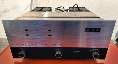 Vintage McIntosh MC2200 Stereo Power Amplifier Amp Works 