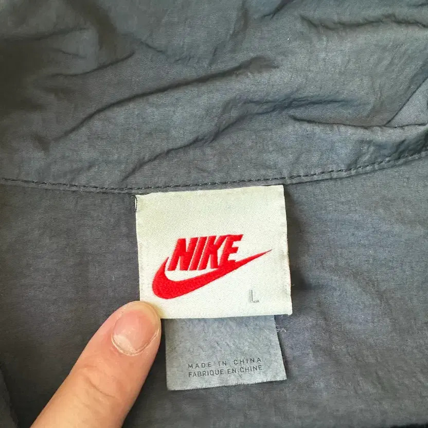 Nike x Stussy Windrunner Jacket - Off Noir L thumbnail 3