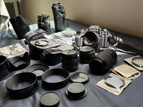 Contax RTS iii FULL KIT, w/28mm f2.8, 85mm f2.8 and 135mm f2.8, full accessories