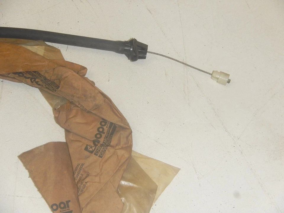 Cable acelerador Jeep Cherokee XJ MJ 84-86 NOS Mopar 2.5 53002422 ENVÍO GRATUITO Foto 2 de 3