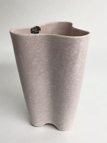 Tri-Lobed Pink Stardust MCM Vase By Shawnee Kenwood Pottery