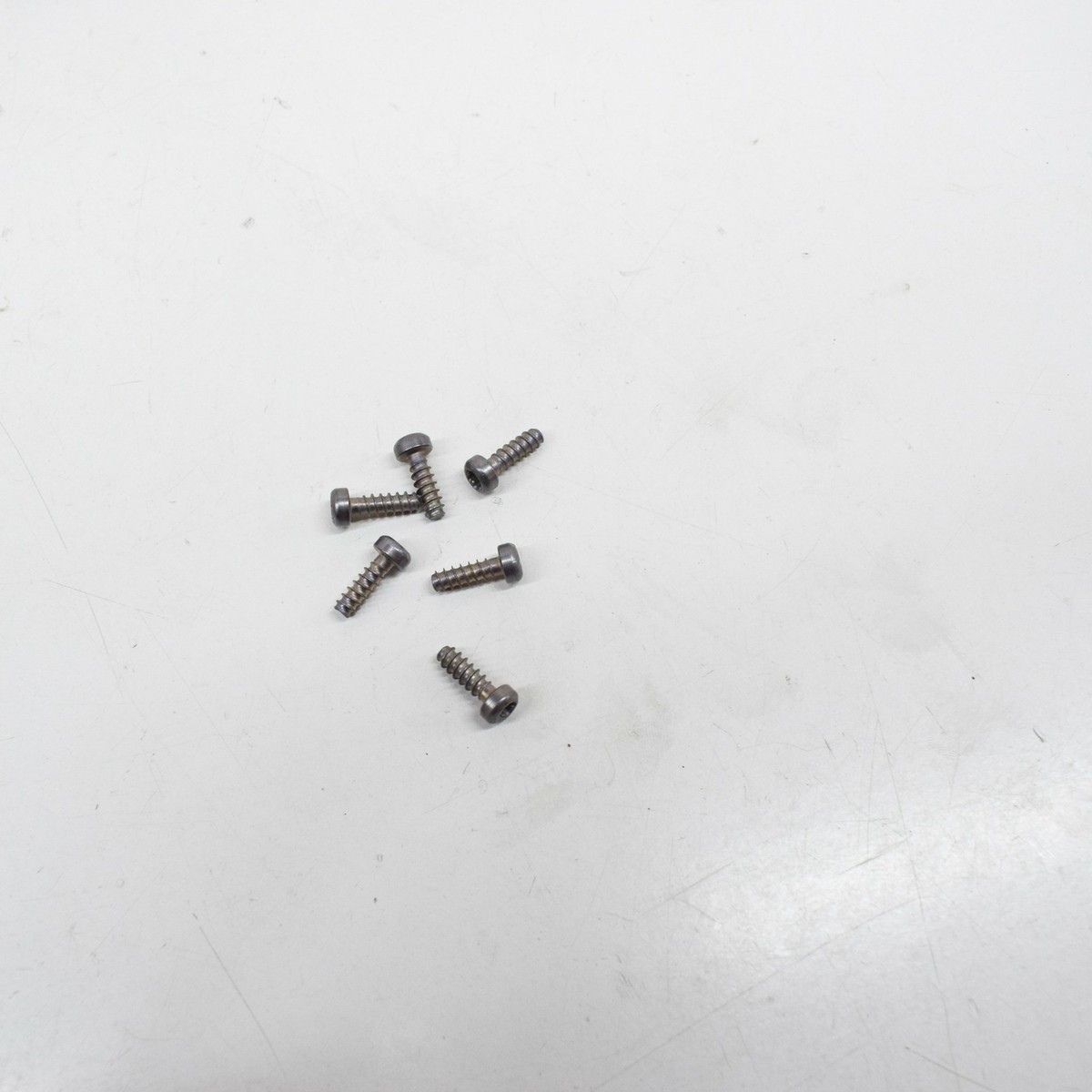 FORD FOCUS MK4 519 Right Headlight Bracket Mount Set 2206772 NEW  