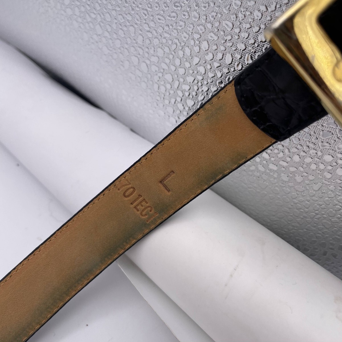 Saks Fifth Avenue Belt Black Large Embossed Croc Leather  display picture 1