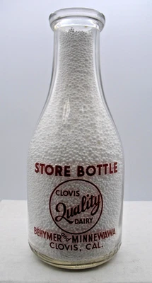 CLOVIS, CALIFORNIA QUART SIZE ACL MILK BOTTLE - CLOVIS QUALITY DAIRY - Image 1 of 4