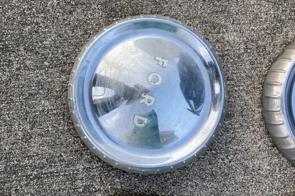 Juego de 4 tapacubos de plato para perro Ford Falcon y Econoline 1960 1961 1962 1963 Foto 2 de 4