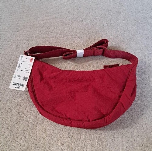 UNIQLO ROUND MINI SHOULDER BAG Unisex Gift Nylon Padding Zip Pocket Japan New - Picture 11 of 12