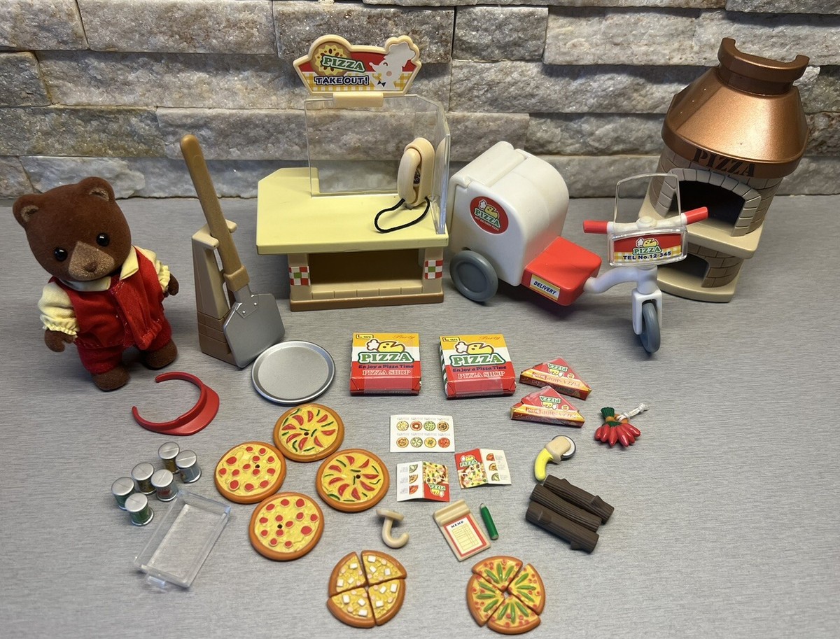 SYLVANIAN FAMILIES Pizza Parlour Set With Delivery Driver Pizza Shop  Pizzeria