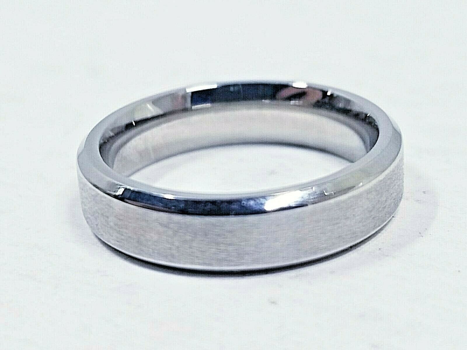 Modern Gents The Infinity Silver Ring Gem