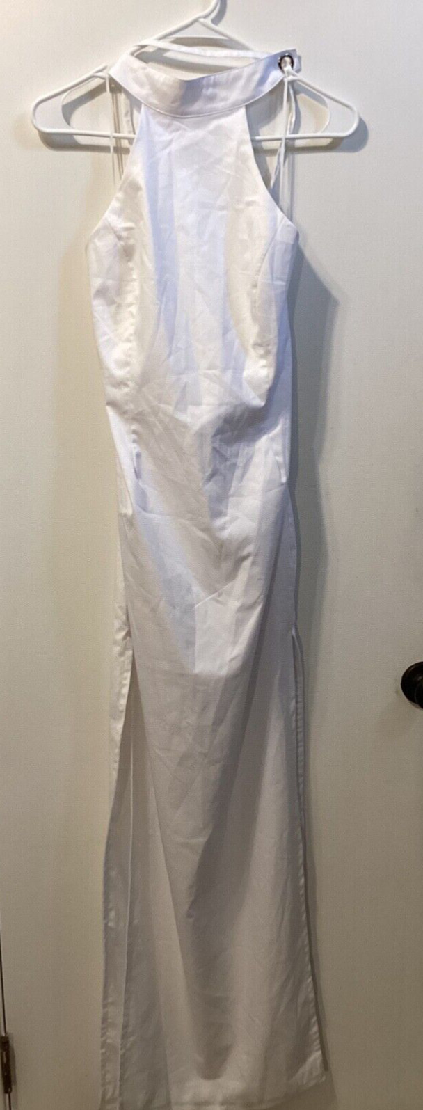 Women NWOT "Naked Wardrobe" white halter top long dress. Size Sm