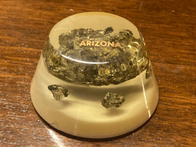 Vtg Arizona Pyrite Fools Gold Mining Souvenir Paperweight Sm Resin Tabletop Art